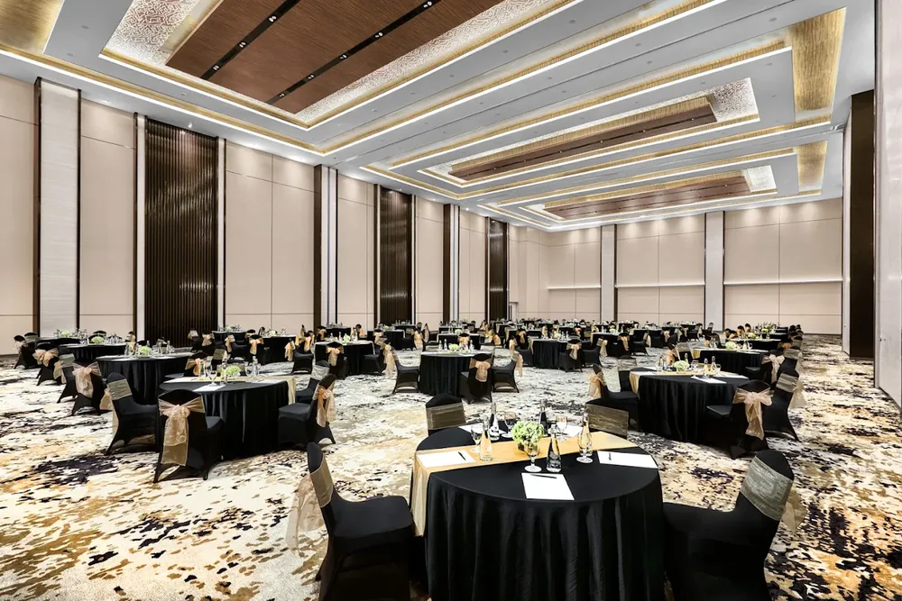 Aryanusa-Ballroom-2