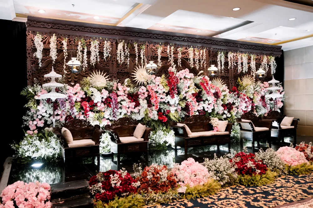 Ballroom-Lagoon-Avenue-1