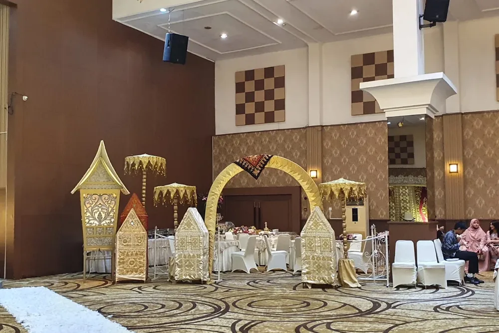 Kemala-Ballroom-Esa-Unggul-4
