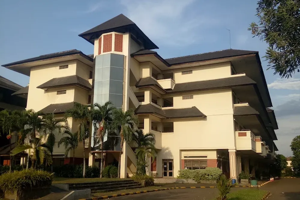 Padepokan-Pencak-Silat-TMII-2