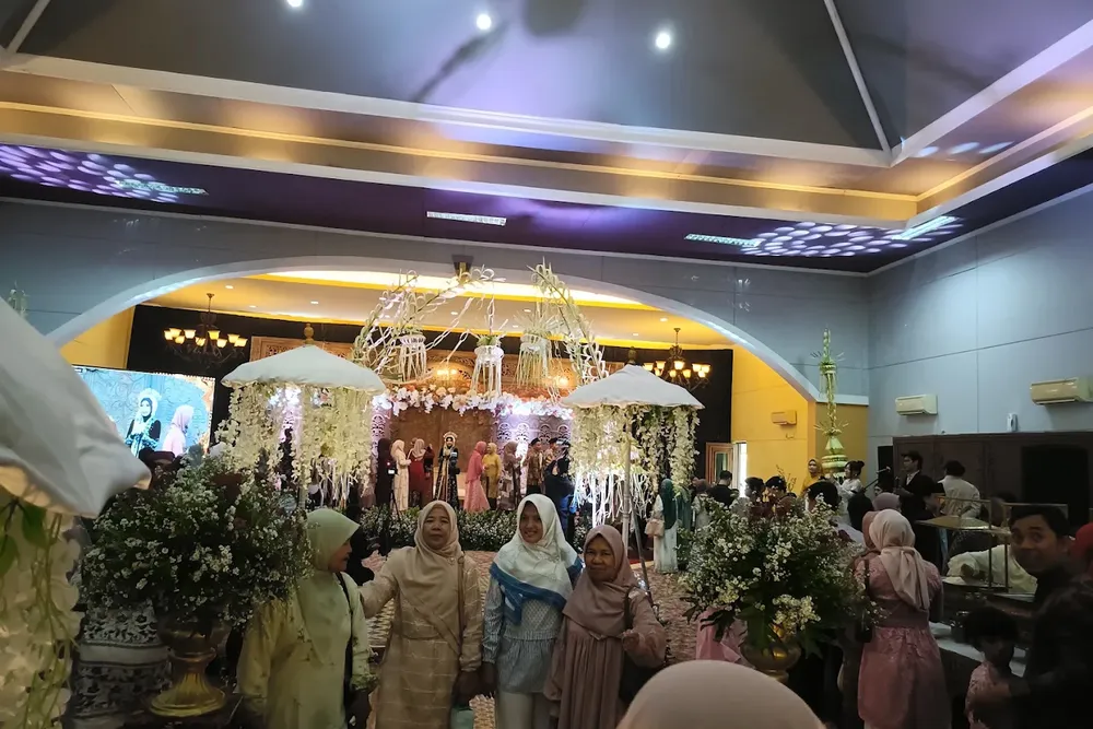 The-Hall-Pesona-Kayangan-3