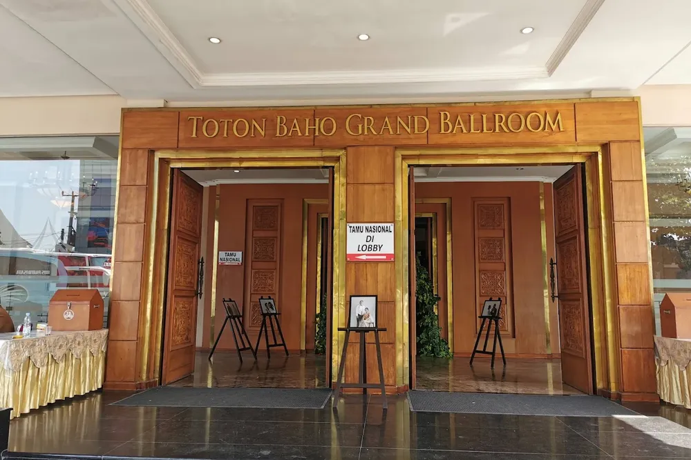 Toton-Baho-Grand-Ballroom-4